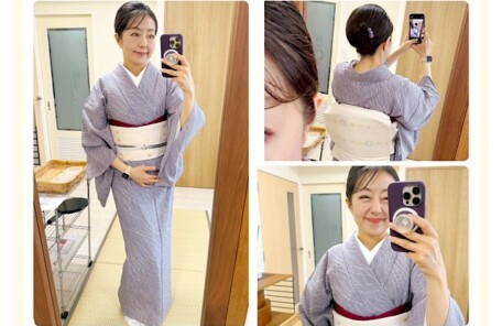 鏡越しに写した絽小紋と月柄帯の全身コーデ